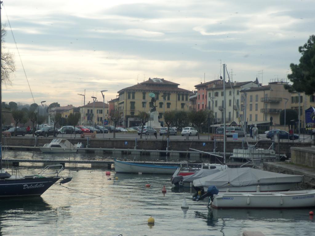 Albergo Marsari Peschiera del Garda Bagian luar foto